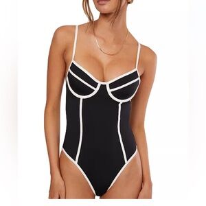 WeWoreWhat Women's Danielle One Piece Swimsuit